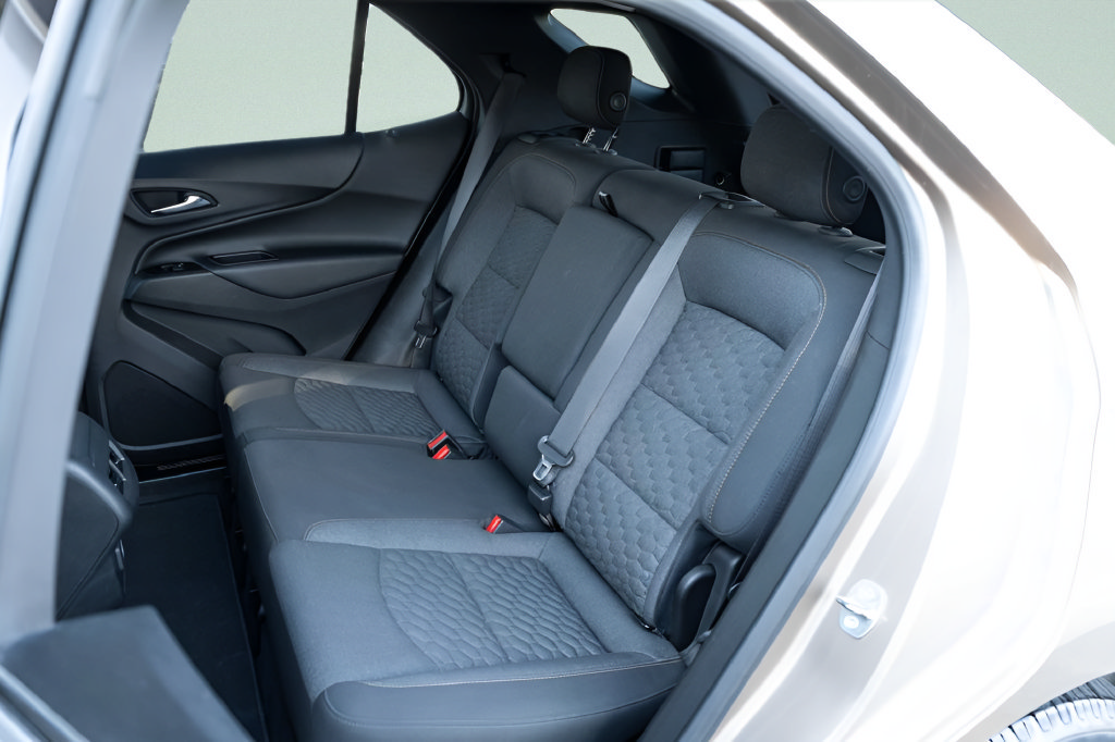 Used 2019 Chevrolet Equinox LT FWD image 15