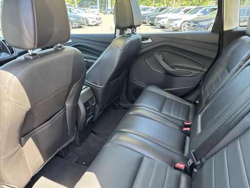 Used 2015 Ford C-MAX Energi SEL w/ Equipment Group 303A FWD image 16