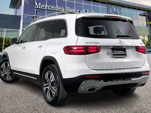 Certified 2024 Mercedes-Benz GLB 250 GLB 250 image 2