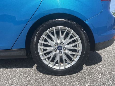 Used 2014 Ford Focus Titanium FWD image 31