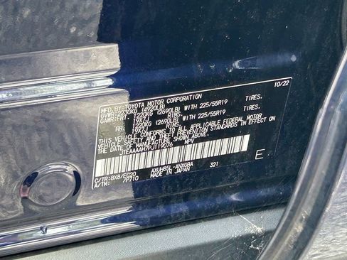 Used 2023 Toyota Venza XLE AWD/4WD image 45