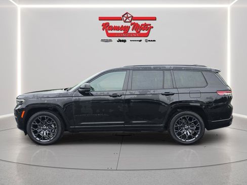 Used 2025 Jeep Grand Cherokee L Summit AWD/4WD image 2