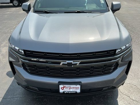 Used 2021 Chevrolet Suburban RST w/ Rear Media and Nav Package image 11