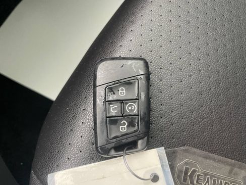 Used 2020 Volkswagen Jetta SEL FWD image 23
