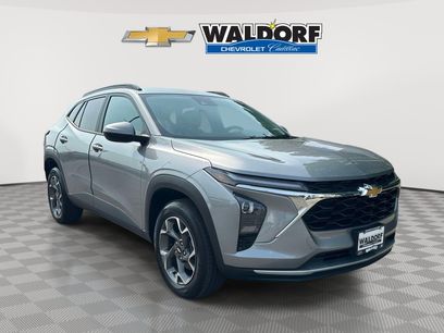 Used 2025 Chevrolet Trax LT