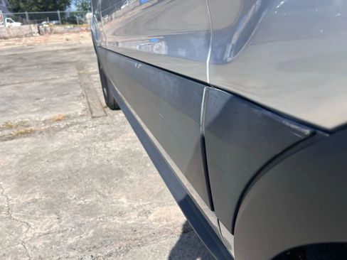 Used 2017 Ford Transit 150 Medium Roof w/Sliding Side Doo image 15