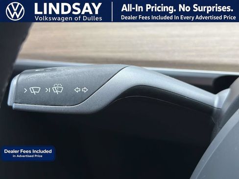 Used 2023 Tesla Model Y Performance AWD/4WD image 23