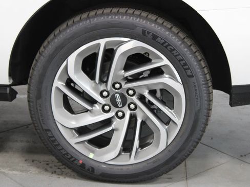 New 2025 Lincoln Navigator Reserve image 7