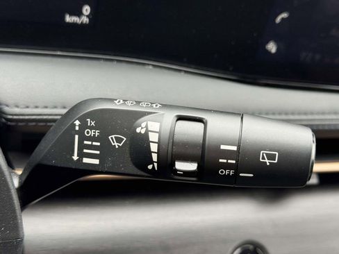 Certified 2024 Nissan Ariya FWD image 24