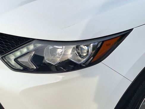 Used 2019 Nissan Rogue Sport S image 5