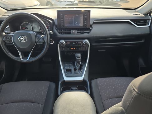 Used 2019 Toyota RAV4 XLE image 15