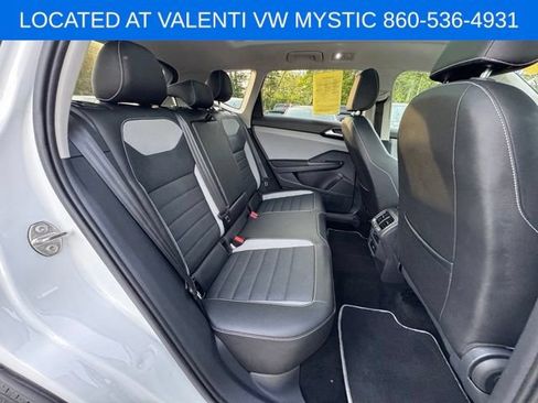 Certified 2023 Volkswagen Taos SEL AWD/4WD image 27