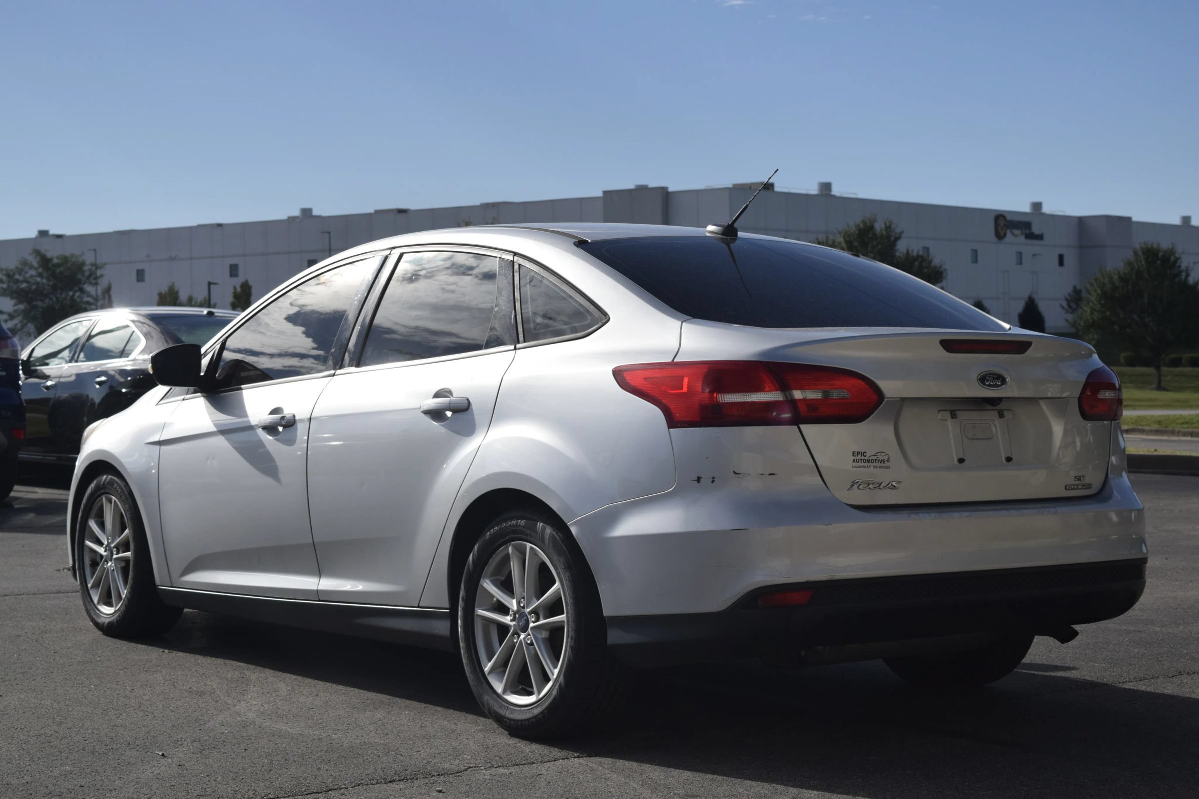 Used 2015 Ford Focus SE FWD image 3