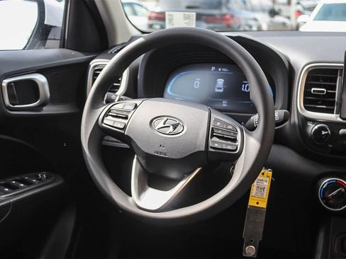 New 2026 Hyundai Venue SE image 21