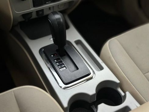 Used 2012 Ford Escape XLT AWD/4WD image 12