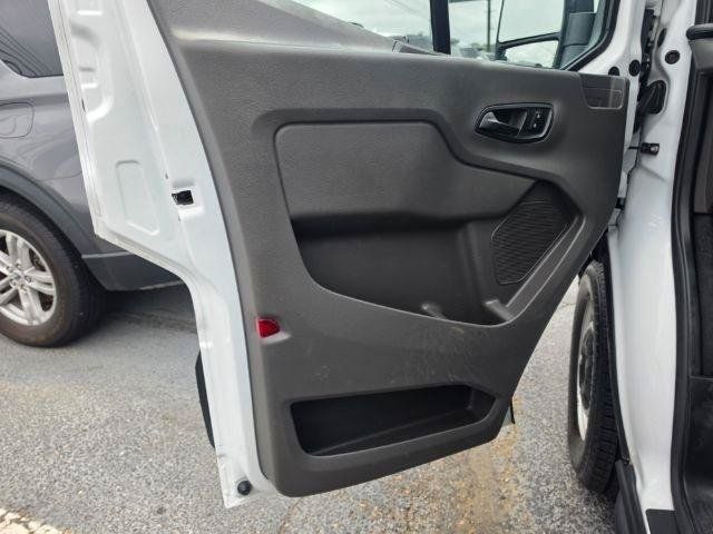 Used 2020 Ford Transit 150 Low Roof RWD image 26