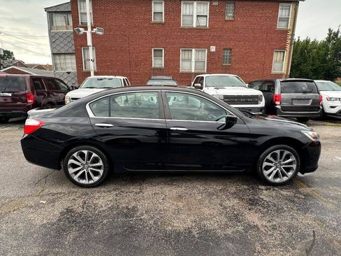 Used 2014 Honda Accord Sport image 4