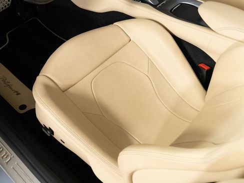 Used 2022 Ferrari Portofino M RWD image 46