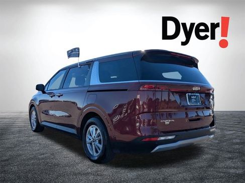 Certified 2024 Kia Carnival LX image 8