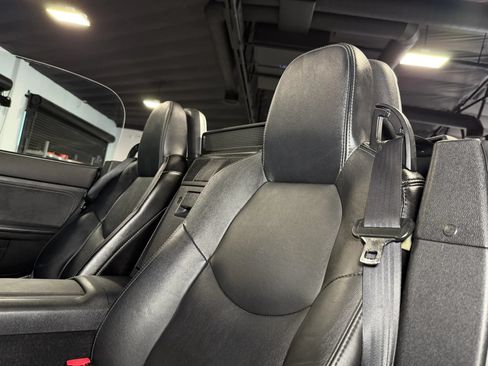 Used 2014 MAZDA MX-5 Miata Grand Touring RWD image 12