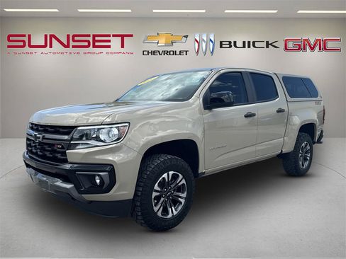 Certified 2022 Chevrolet Colorado Z71 w/ LPO, Power Package AWD/4WD image 7