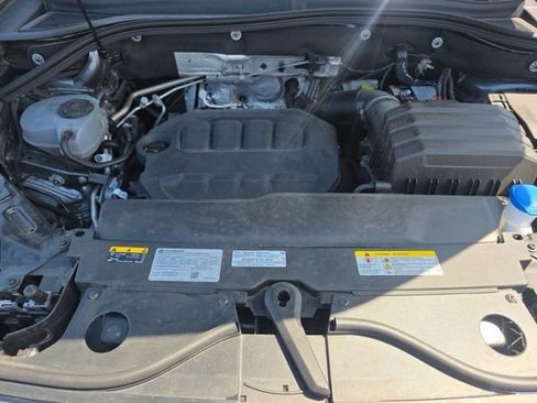 Used 2025 Volkswagen Atlas SE AWD/4WD image 36