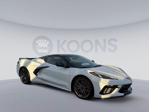 Used 2024 Chevrolet Corvette Stingray Premium Conv w/ Z51 Performance Package image 10