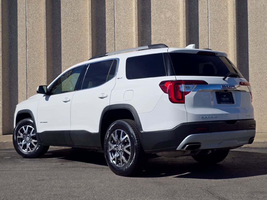 Used 2023 GMC Acadia SLT AWD/4WD image 16