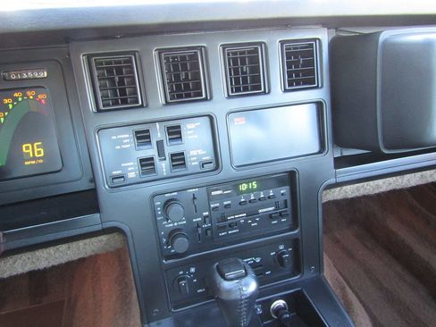 Used 1985 Chevrolet Corvette Coupe image 14