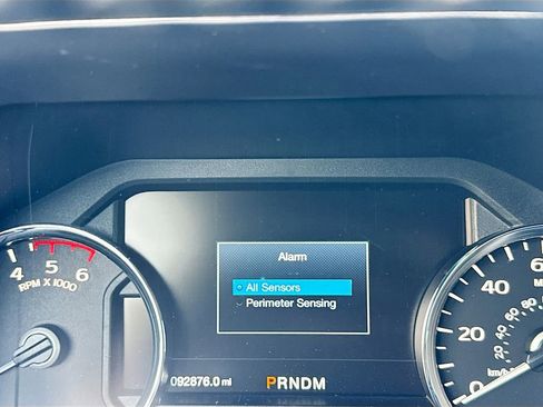 Used 2019 Ford F150 Lariat w/ Trailer Tow Package image 12