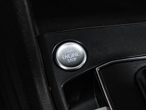 Used 2019 Volkswagen Tiguan SE image 26