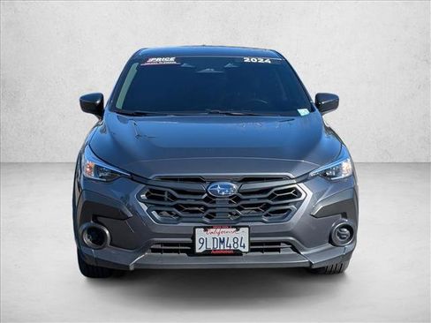 Used 2024 Subaru Crosstrek 2.0i image 2