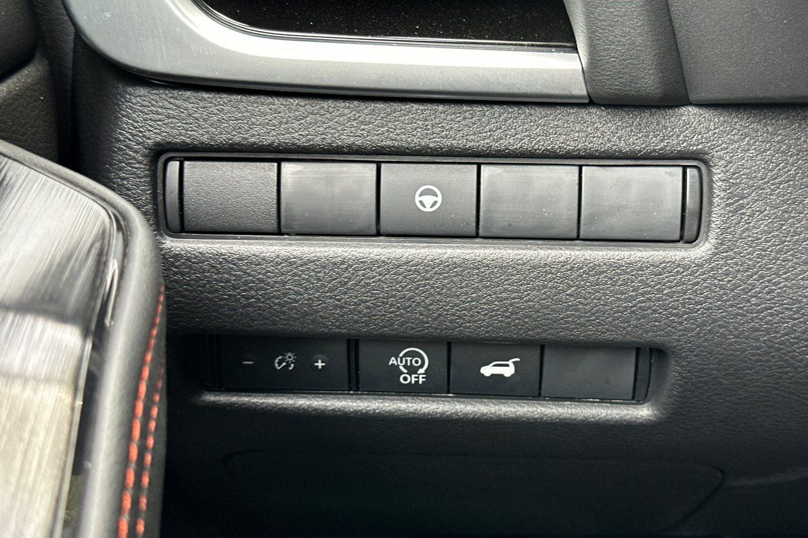 Used 2026 Nissan Rogue SV AWD/4WD image 31