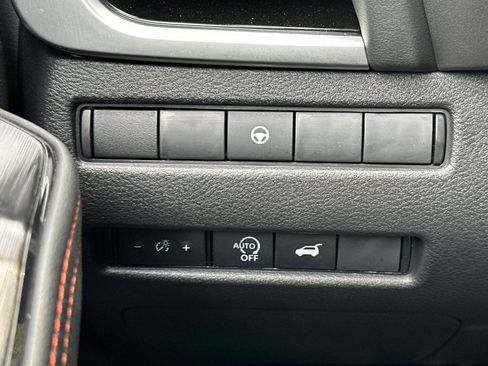 Used 2026 Nissan Rogue SV AWD/4WD image 31