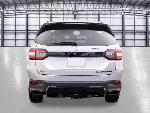New 2026 Honda Pilot Black Edition image 4