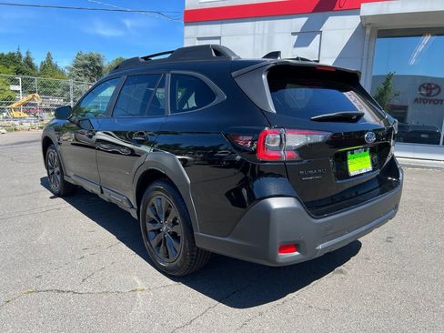 Used 2025 Subaru Outback Onyx Edition AWD/4WD image 6