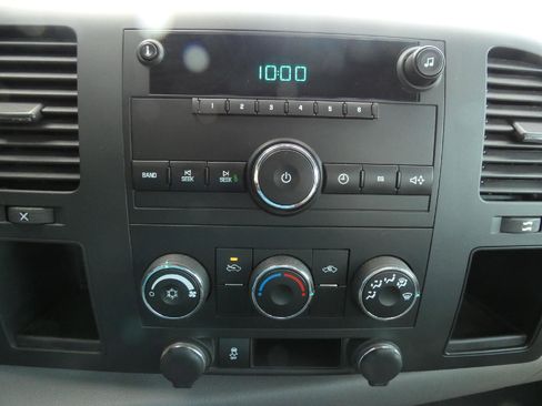 Used 2012 Chevrolet Silverado 2500 W/T image 19