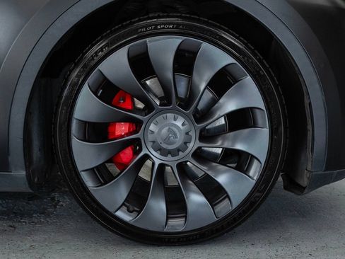 Used 2020 Tesla Model Y Performance AWD/4WD image 11