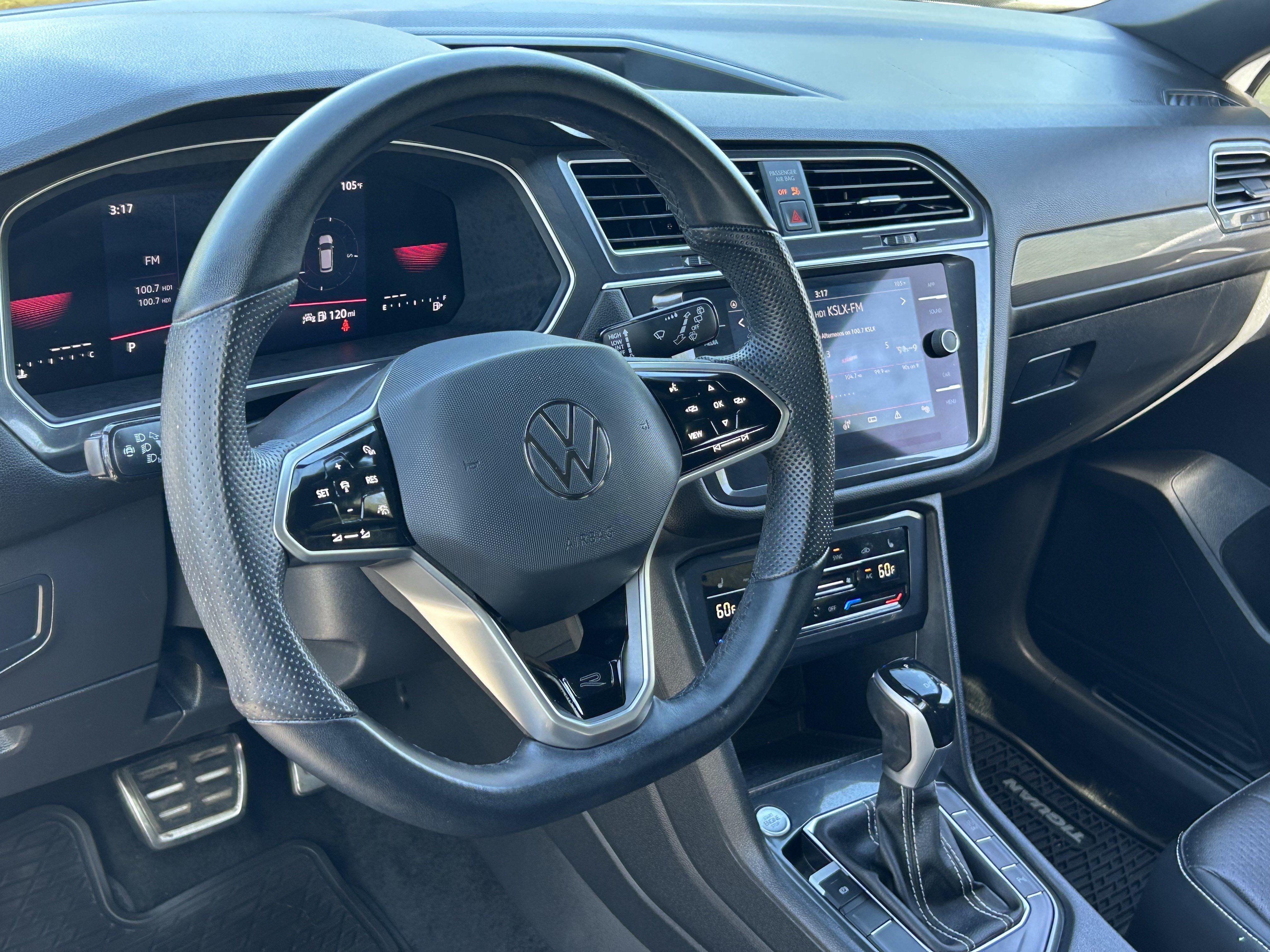 Used 2023 Volkswagen Tiguan SE R-Line FWD image 28
