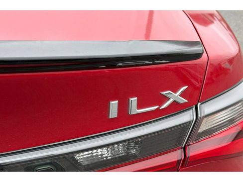 Used 2019 Acura ILX FWD image 7