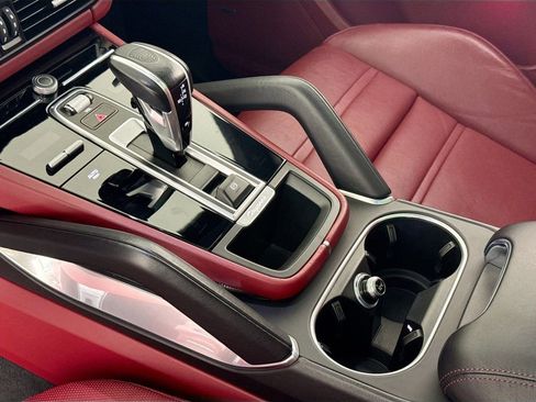 Certified 2022 Porsche Cayenne Turbo S image 22