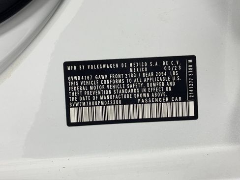 Used 2023 Volkswagen Jetta SE w/ Panoramic Sunroof Package FWD image 12