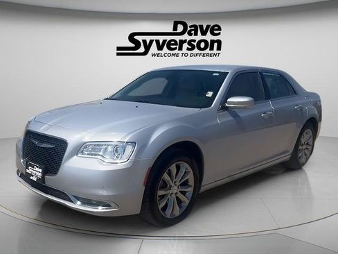 Used 2021 Chrysler 300 Touring L AWD/4WD image 1