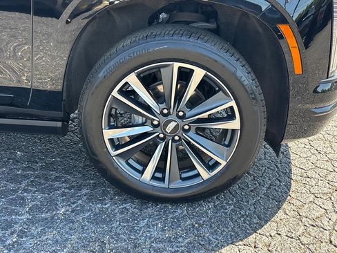 Used 2026 Cadillac Escalade Sport AWD/4WD image 10
