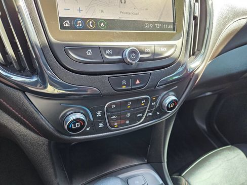 Used 2022 Chevrolet Equinox RS w/ RS Leather Package AWD/4WD image 25