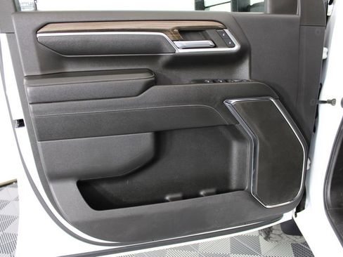 Used 2024 Chevrolet Silverado 3500 LT w/ Convenience Package AWD/4WD image 14