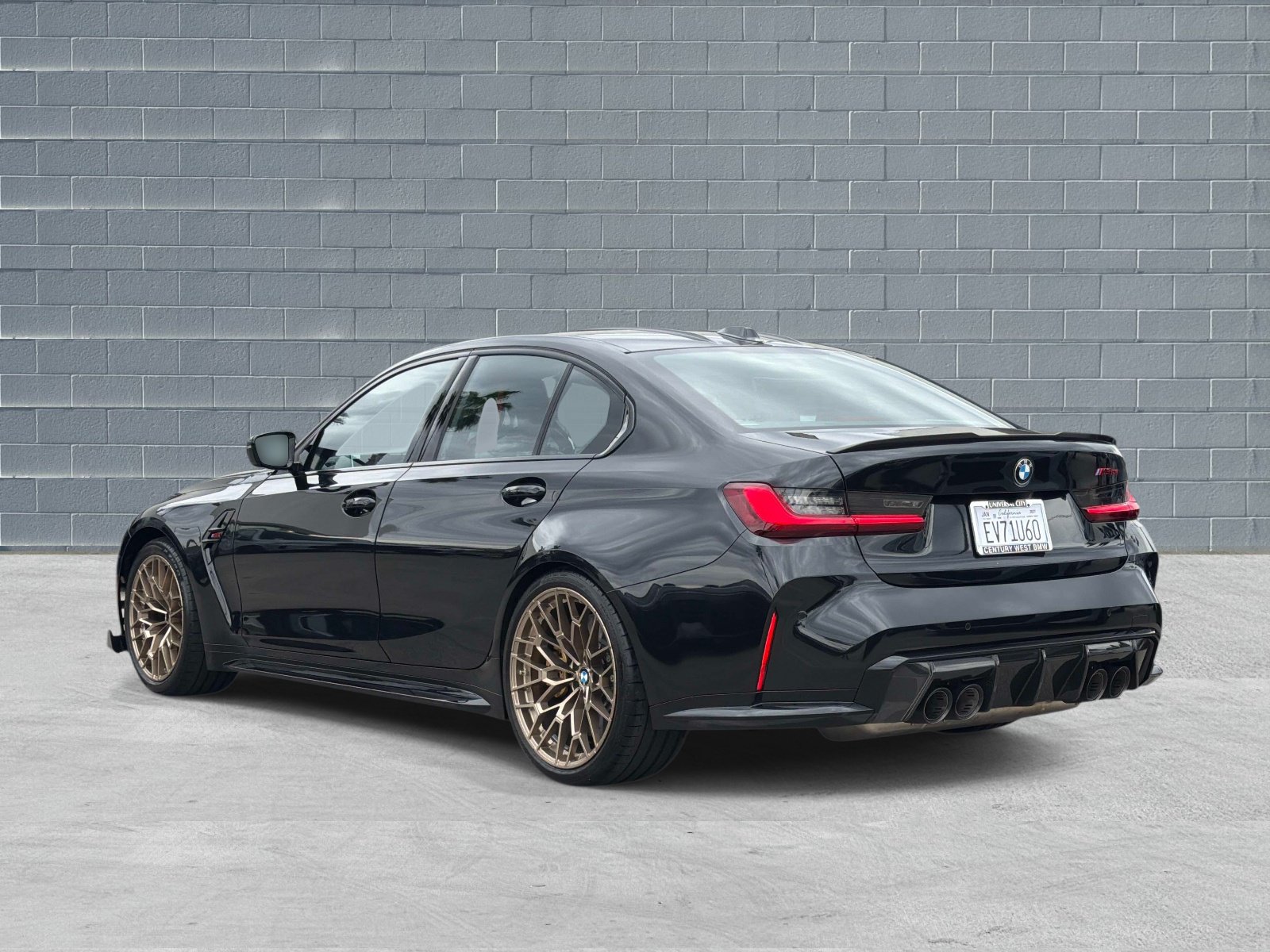 Used 2027 BMW M3 w/ M Carbon Exterior Package RWD image 4