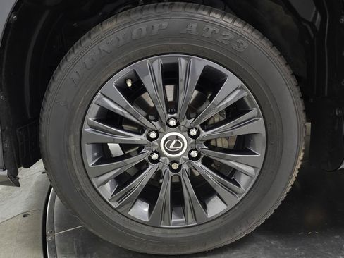 Certified 2023 Lexus GX 460 Premium AWD/4WD image 13