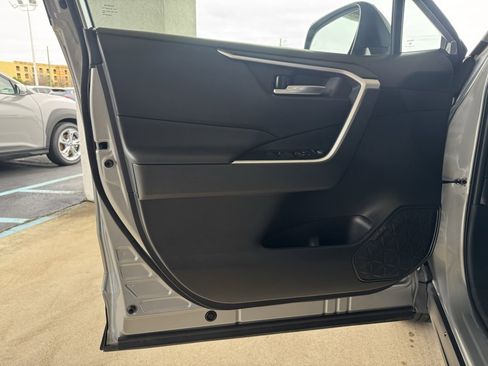 Used 2024 Toyota RAV4 XLE Premium image 9