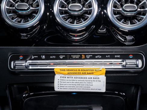 New 2025 Mercedes-Benz CLA 250 4MATIC image 19